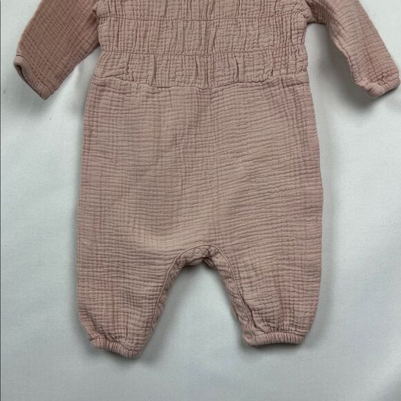 Grayson Collective Dusty rose pink cotton waffle smocked muslin jumpsuit 3-6 min - Picture 3 of 12